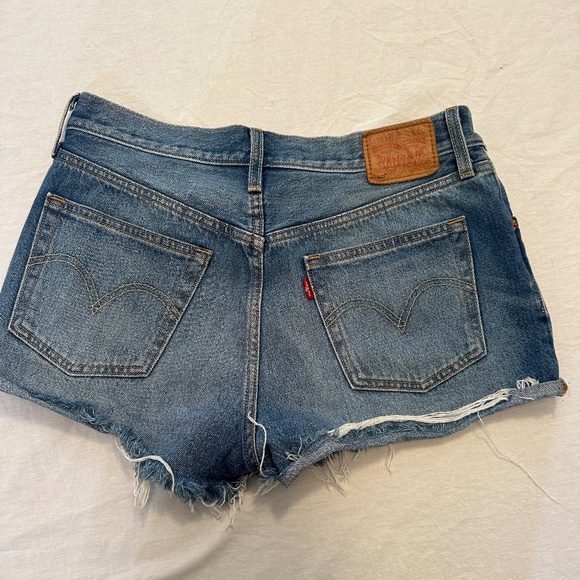 Levi’s 501 Shorts - Picture 6 of 10